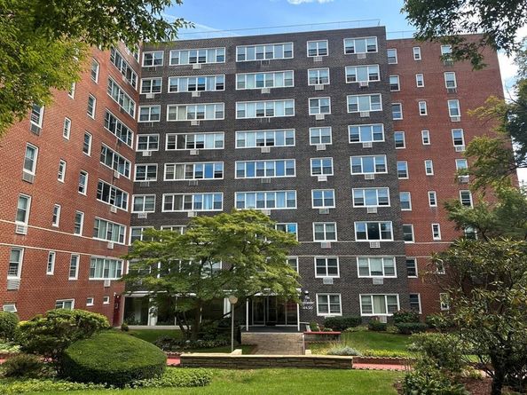 164-20 Highland Avenue 9T, Queens NY 11432