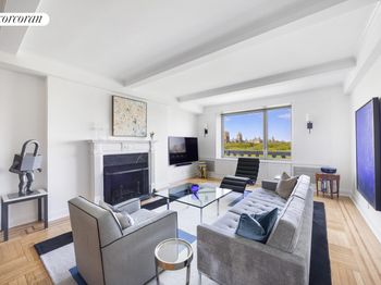 128 Central Park S