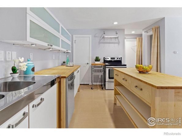 645 Manhattan Place 302, Boulder CO 80303