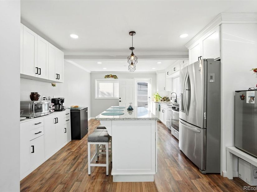 5820 Rose Lane, Commerce City CO 80022