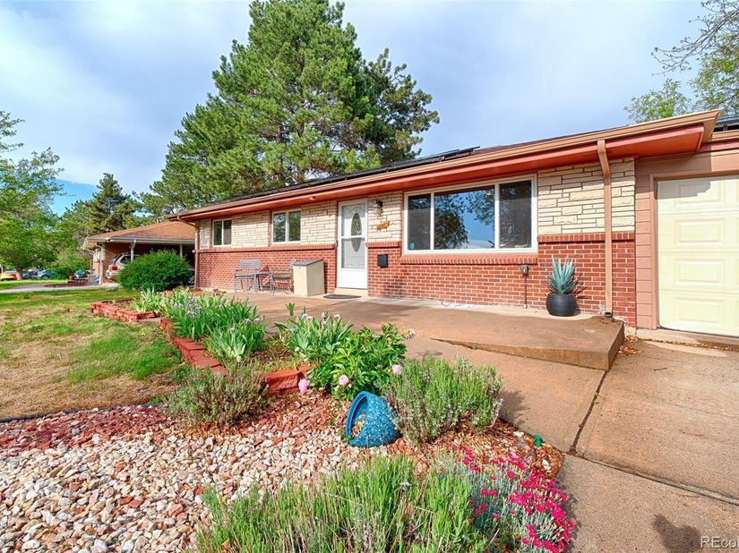 246 Lansing Street, Aurora CO 80010