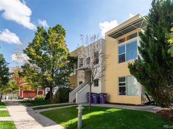 2678 Syracuse Street