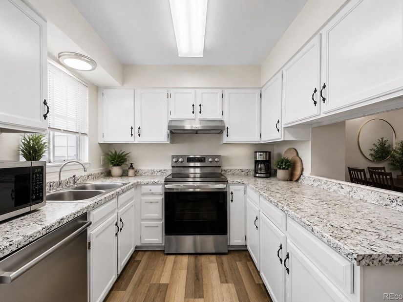 6708 S Holland Way, Littleton CO 80128