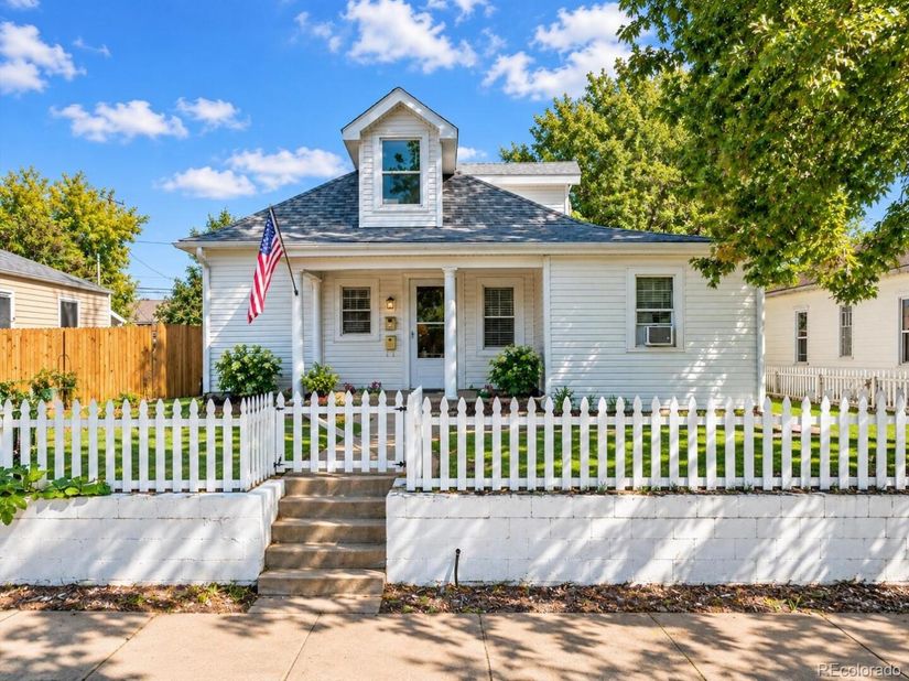 4022 S Acoma Street, Englewood CO 80110