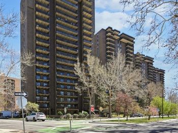 420 S Marion Parkway
