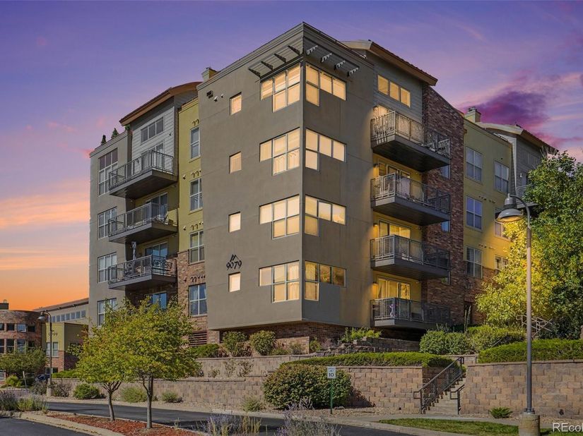 9079 E Panorama Circle 221, Englewood CO 80112