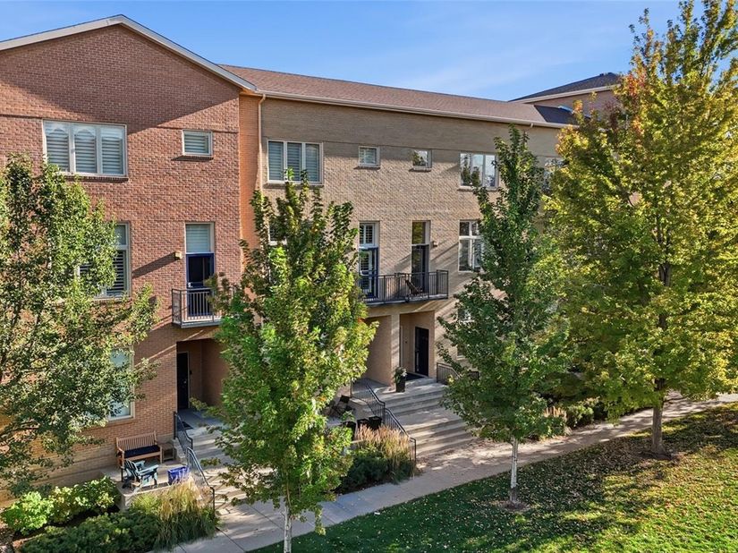 190 Roslyn Street 1308, Denver CO 80230