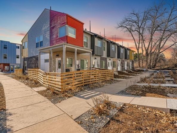 15313 W 69 Avenue, Arvada CO 80007