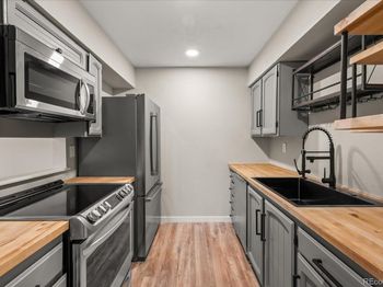 Undisclosed Address #7339149