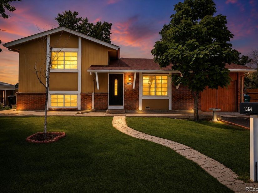 1364 Nueva Vista Drive, Denver CO 80229