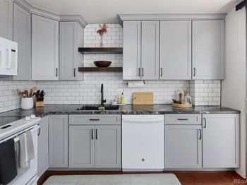 790 N Washington Street