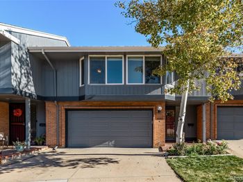 3532 S Hillcrest Drive