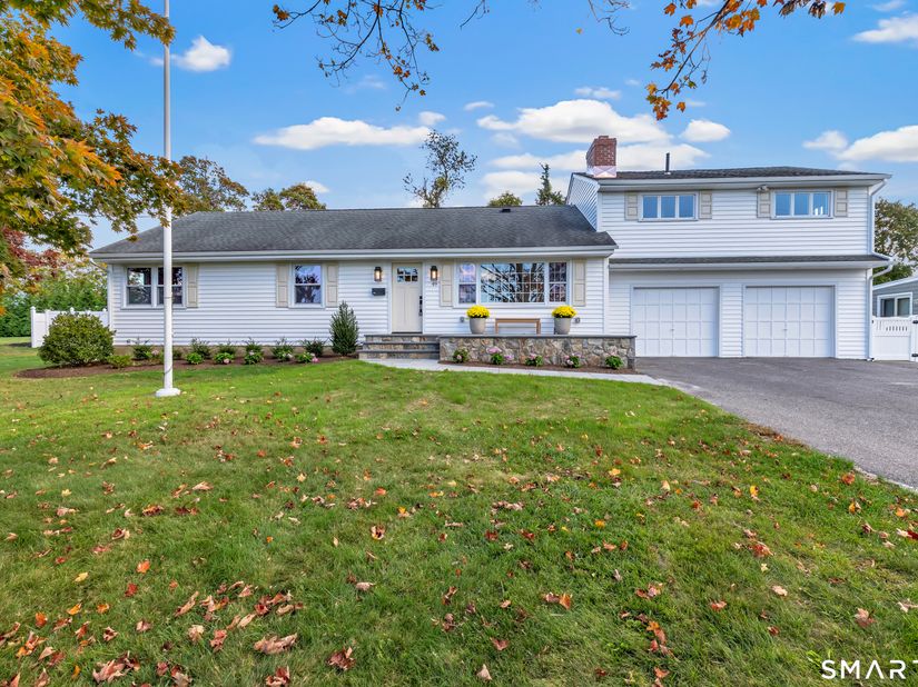 49 Sunrise Avenue, Trumbull CT 06611
