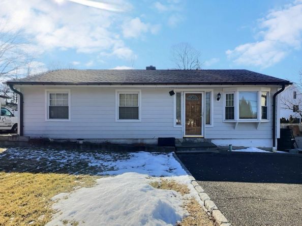 56 Bradley Place, Stamford CT 06905