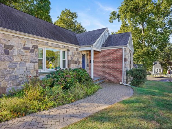 4 Senga Road, Norwalk CT 06854