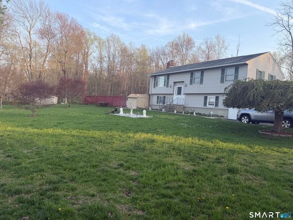 2 Ken Oaks Drive, Danbury CT 06810