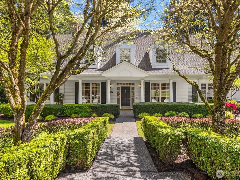 2400 100th Avenue NE, Bellevue WA 98004