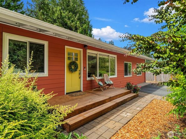 11627 204th Avenue NE, Redmond WA 98053