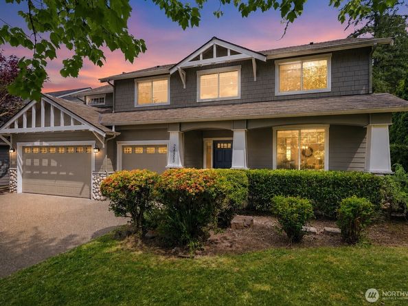 24923 NE 3rd Place, Sammamish WA 98074
