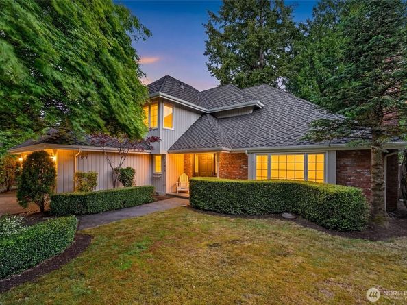12610 NE 68th Place, Kirkland WA 98033