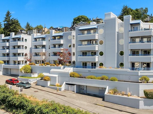 2244 13th Avenue W 313, Seattle WA 98119