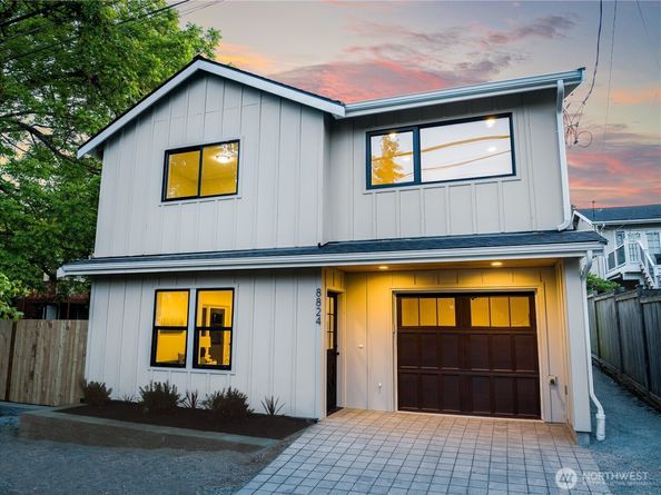 8824 32nd Avenue SW, Seattle WA 98126