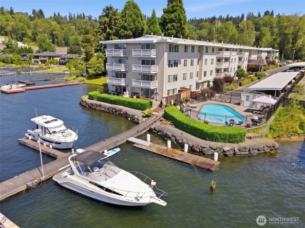 5021 Ripley Lane N 213, Renton WA 98056