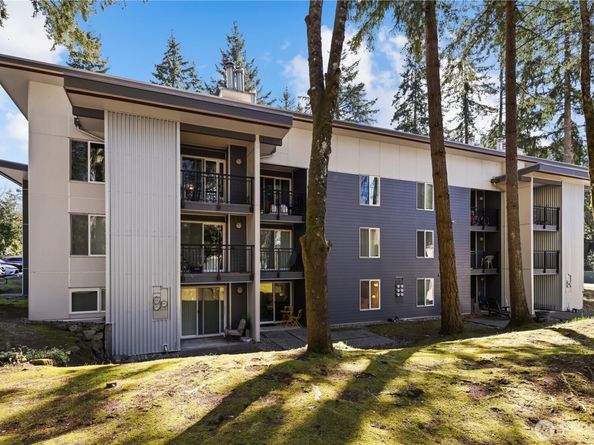 14515 NE 32nd Street H104, Bellevue WA 98007