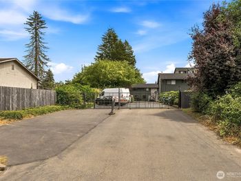 1040 S 320th Street