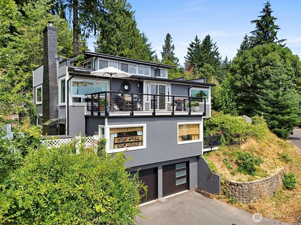 205 S Hartford, Bremerton WA 98312
