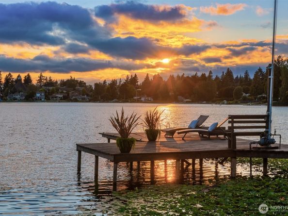 15413 11th Avenue SW, Burien WA 98166