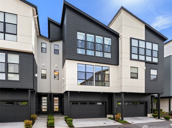 21907 25th St SE Unit C, Bothell WA 98021