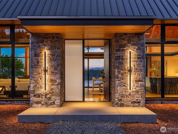 6620 NE Seabold Road, Bainbridge Island WA 98110
