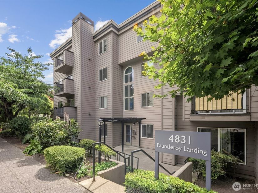 4831 Fauntleroy Way SW 103, Seattle WA 98116