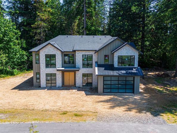 19550 167th Place NE, Woodinville WA 98072