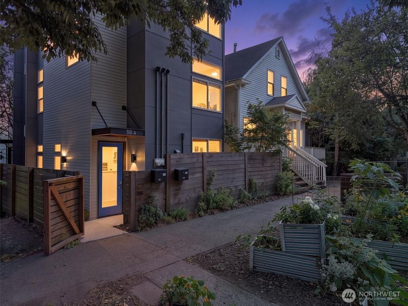 310 21st Avenue A, Seattle WA 98122