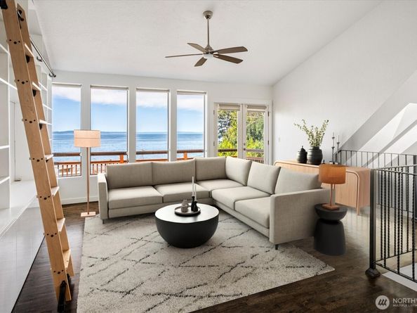 2364 Hobart Avenue SW, Seattle WA 98116
