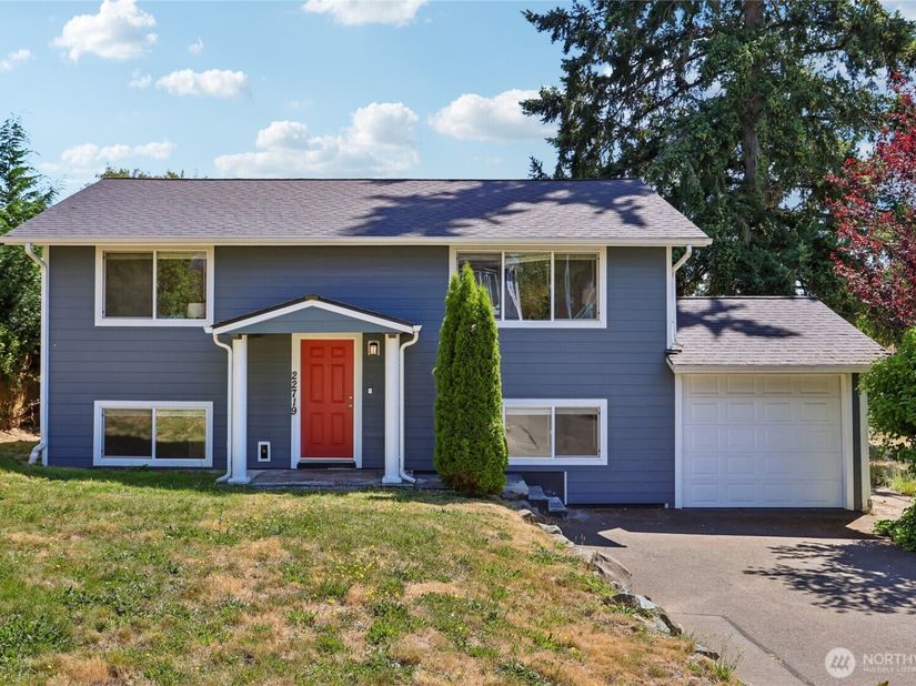 22719 1st Place W, Bothell WA 98021