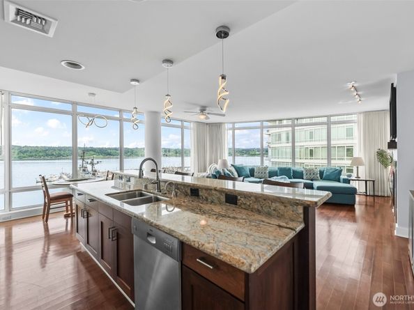 360 Washington Avenue 405, Bremerton WA 98337