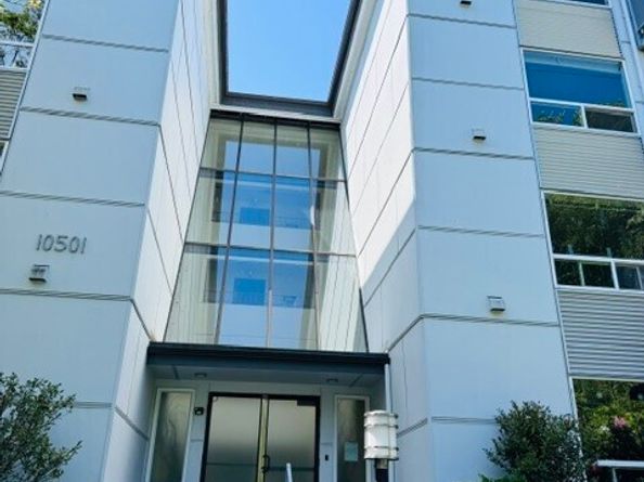 10501 8th Avenue NE 206, Seattle WA 98125