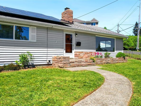 1074 Walnut Street, Bremerton WA 98310