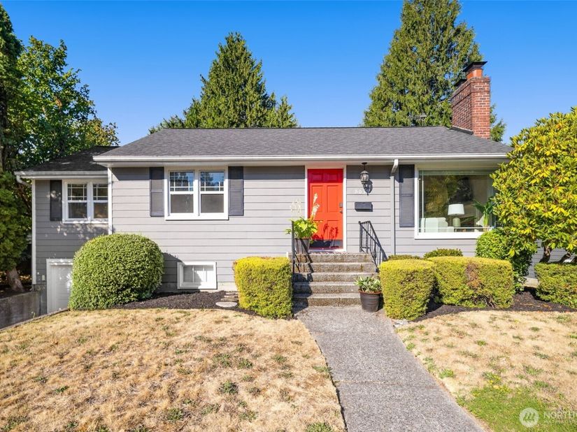 8039 40th Avenue NE, Seattle WA 98115