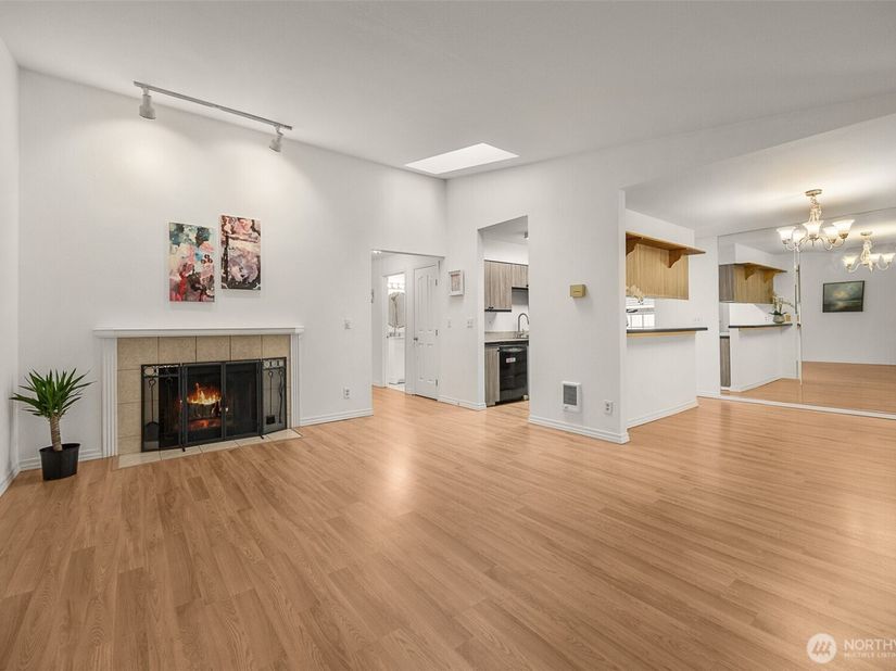 1830 S 336th Street G201, Federal Way WA 98003