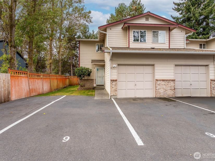 126 W Casino Rd 9, Everett WA 98204