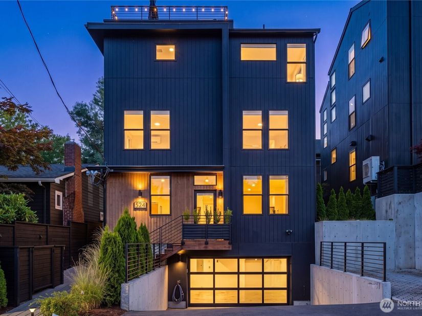 524 N 86th Street, Seattle WA 98103