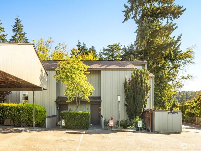 3400 108th Place NE 2, Bellevue WA 98004