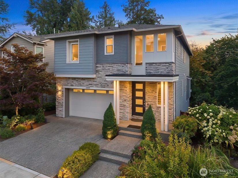 12099 164th Court NE, Redmond WA 98052