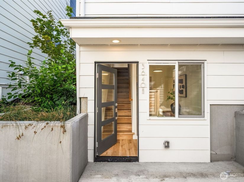 3640 A 13th Avenue W, Seattle WA 98119