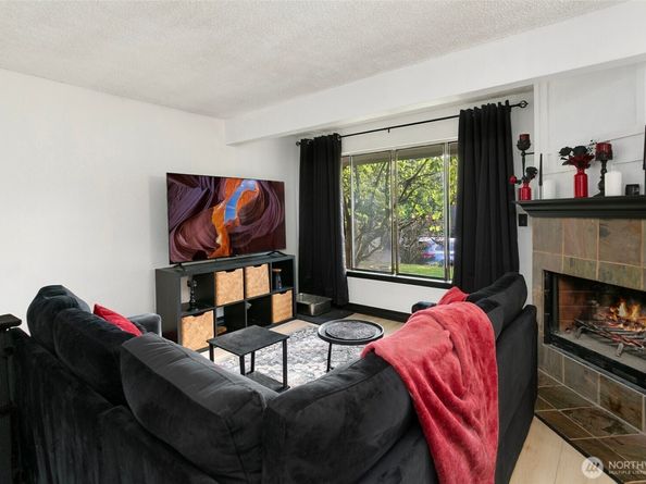 19205 40th Avenue W B5, Lynnwood WA 98036