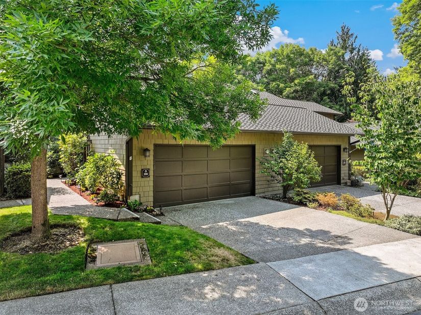 11911 Stendall Drive N, Seattle WA 98133
